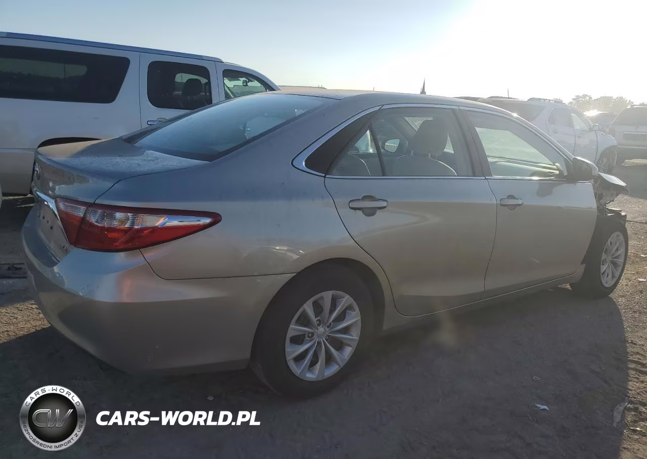 2015 Toyota Camry Le VIN:4T4BF1FK7FR513657 - 3