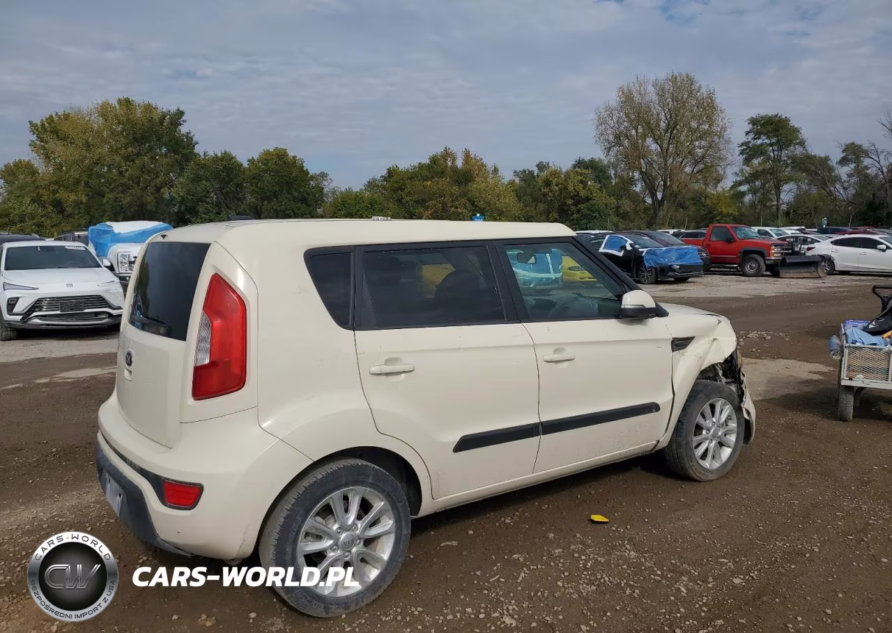 2013 Kia Soul + VIN:KNDJT2A66D7538791 - 3