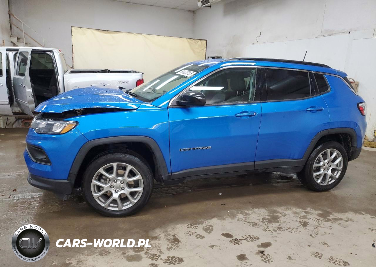 2022 Jeep Compass Latitude Lux
