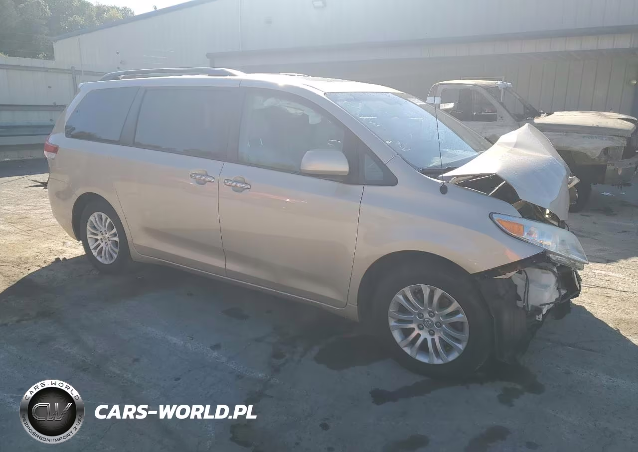 2014 Toyota Sienna Xle VIN:5TDYK3DC2ES473888 - 4