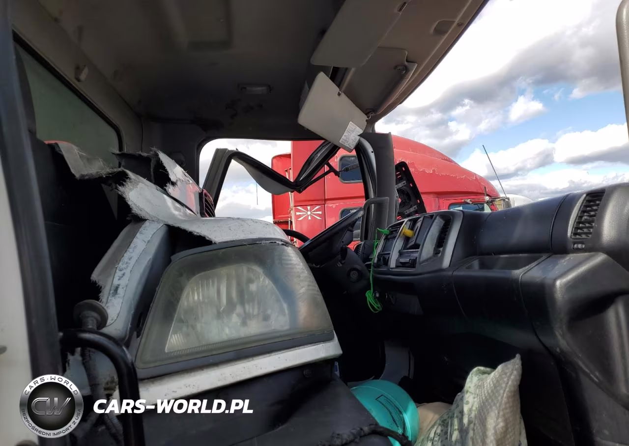 2018 Hino 268A Box Truck VIN:5PVNJ8JV8J4S67179 - 7