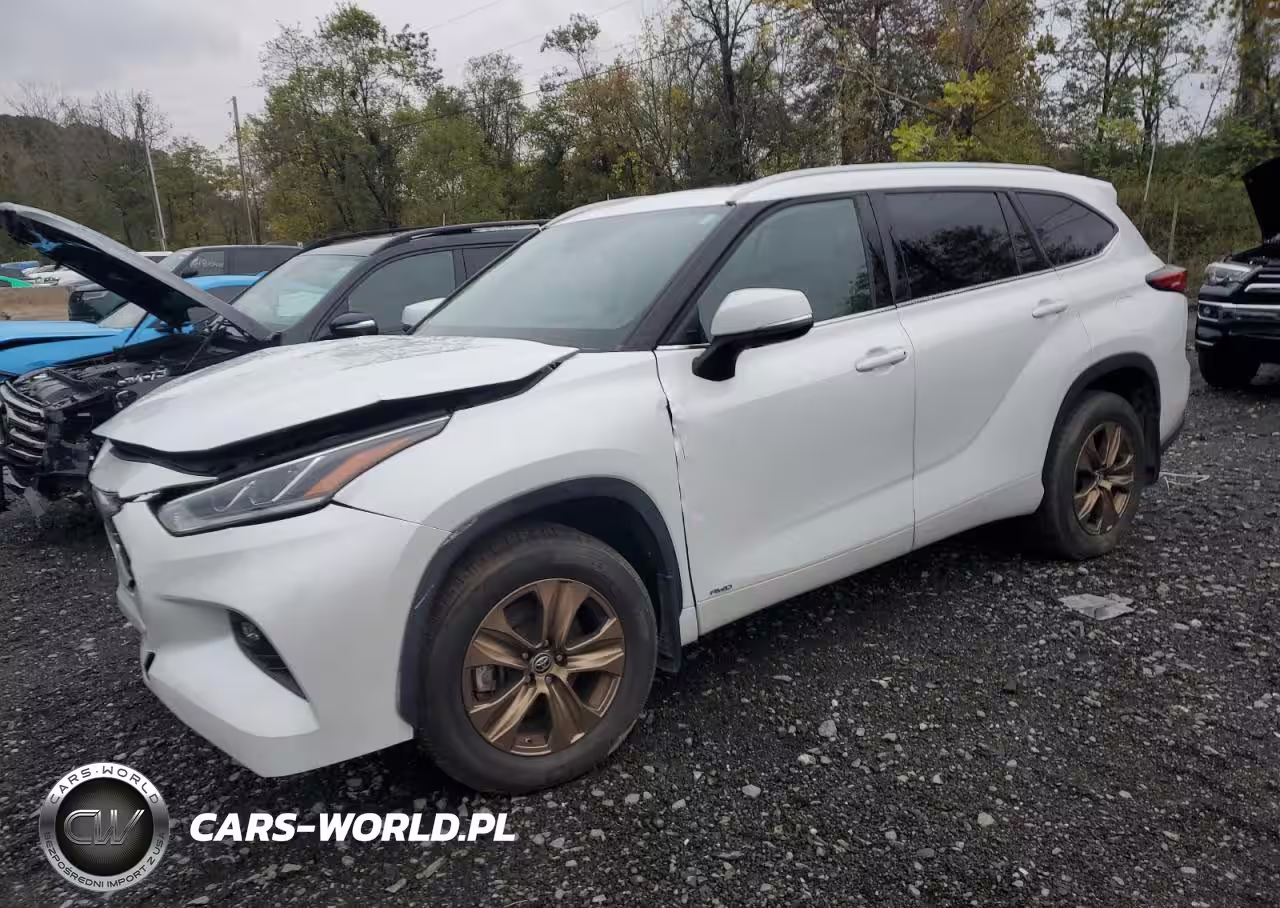 2022 Toyota Highlander Hybrid Xle