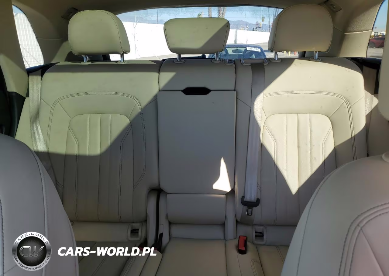 2022 Audi Q5 Premium Plus 45 VIN:WA1EAAFY9N2080121 - 10