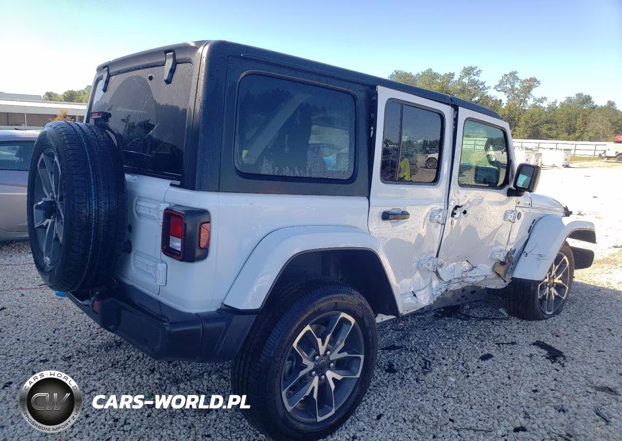 2024 Jeep Wrangler 4Xe VIN:1C4RJXN60RW224910 - 3