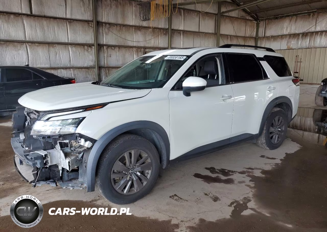 2022 Nissan Pathfinder Sv