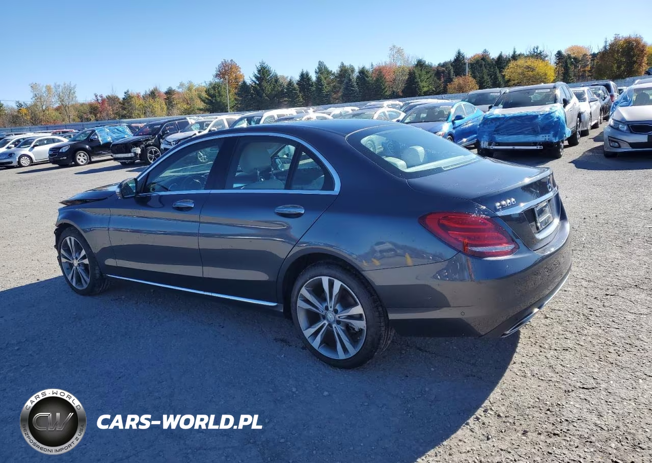 2015 Mercedes-Benz C 300 4Matic VIN:55SWF4KB2FU081672 - 2
