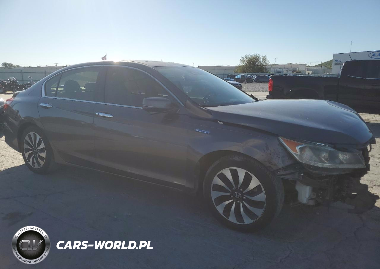 2017 Honda Accord Hybrid Exl VIN:JHMCR6F55HC008743 - 4