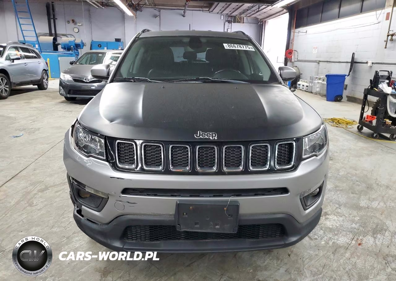 2018 Jeep Compass Latitude VIN:3C4NJCBB8JT501824 - 5