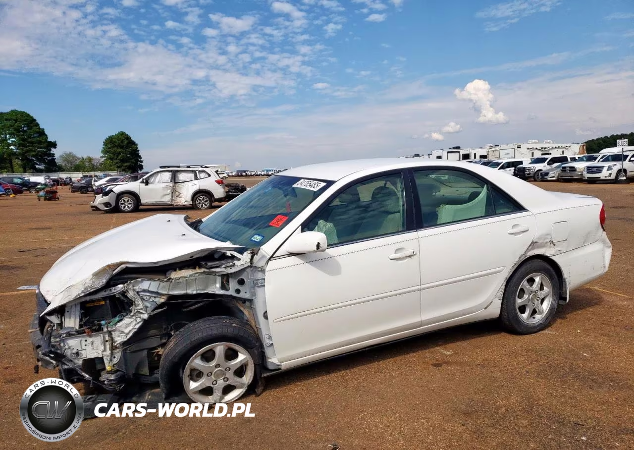 2004 Toyota Camry Le