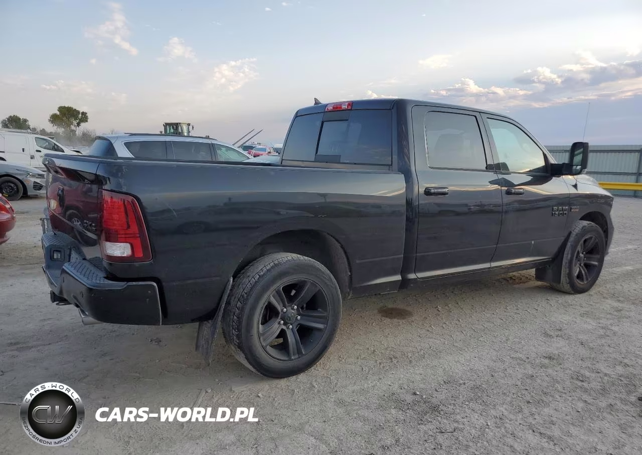 2018 Ram 1500 Sport VIN:1C6RR7UT3JS197656 - 3