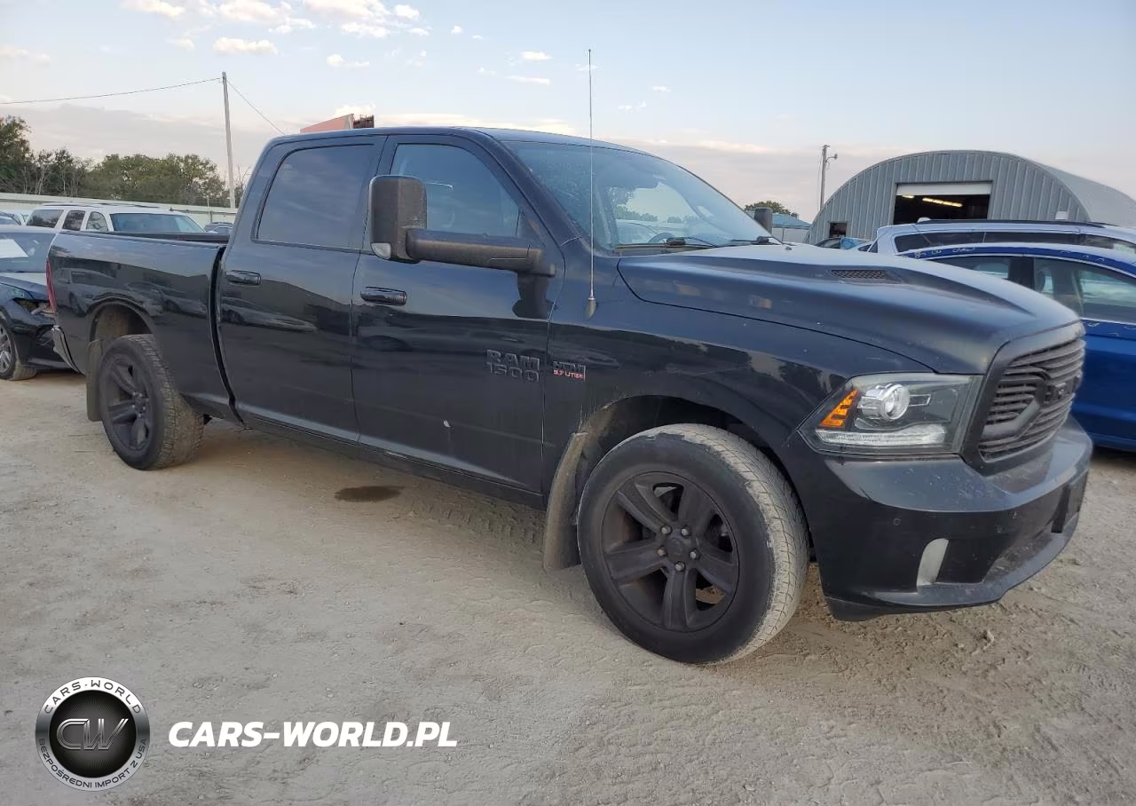 2018 Ram 1500 Sport VIN:1C6RR7UT3JS197656 - 4