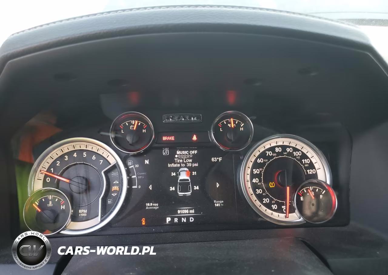 2018 Ram 1500 Sport VIN:1C6RR7UT3JS197656 - 9