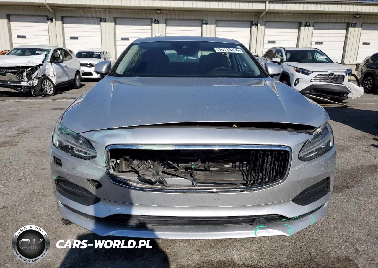 2018 Volvo S90 T5 Momentum VIN:LVY982AK8JP007940 - 5