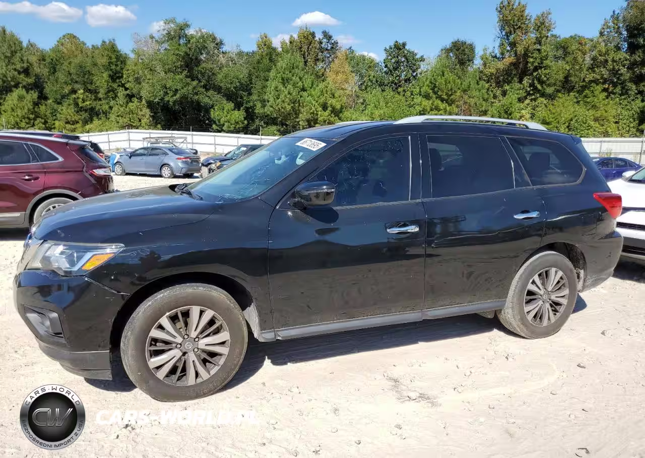 2020 Nissan Pathfinder Sv
