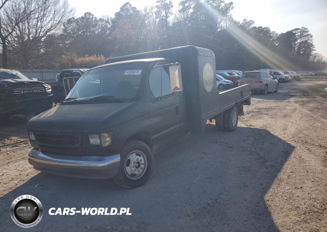 2000 Ford Econoline E350 Super Duty Cutaway Van