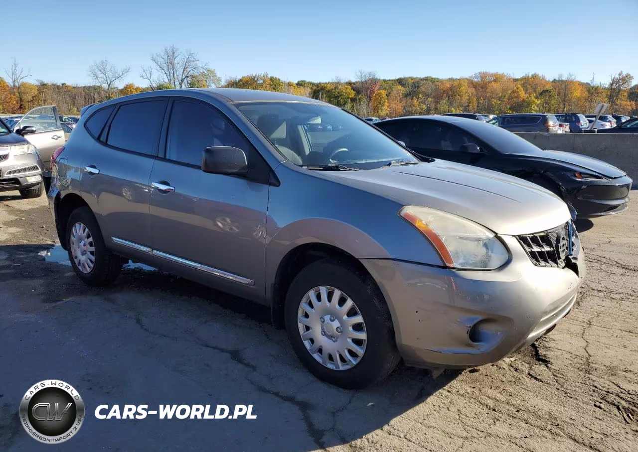 2011 Nissan Rogue S VIN:JN8AS5MV8BW683605 - 4