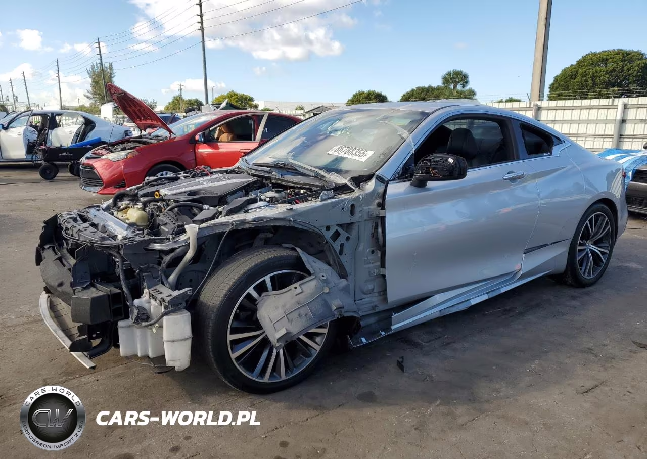 2018 Infiniti Q60 Luxe 300