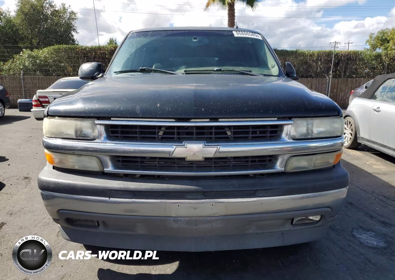 2006 Chevrolet Tahoe C1500 VIN:1GNEC13ZX6R141988 - 5