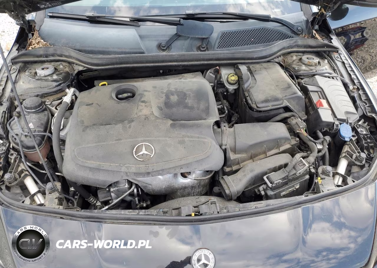 2018 Mercedes-Benz Cla 250 VIN:WDDSJ4EB2JN560989 - 11