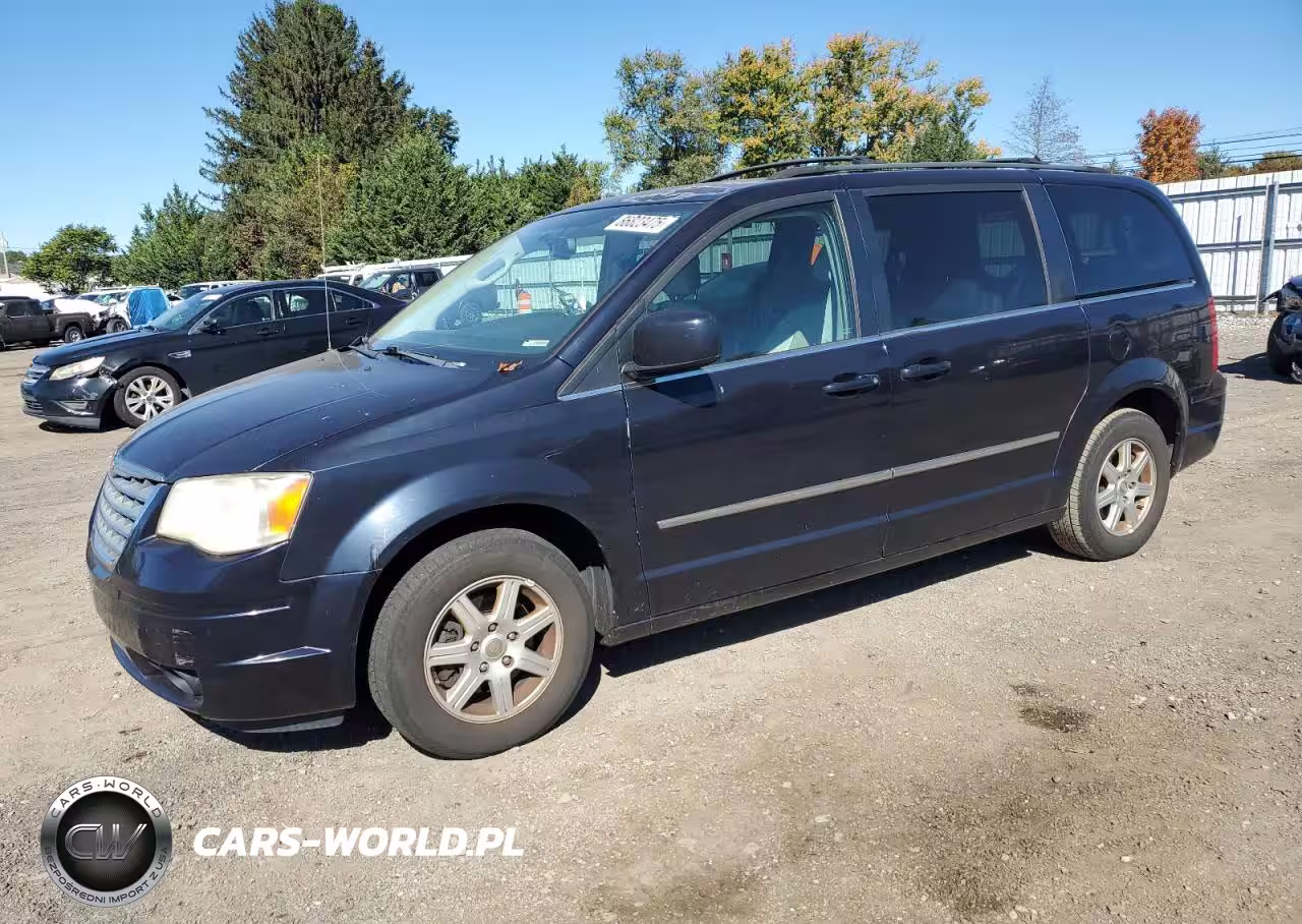 2010 Chrysler Town & Country Touring Plus