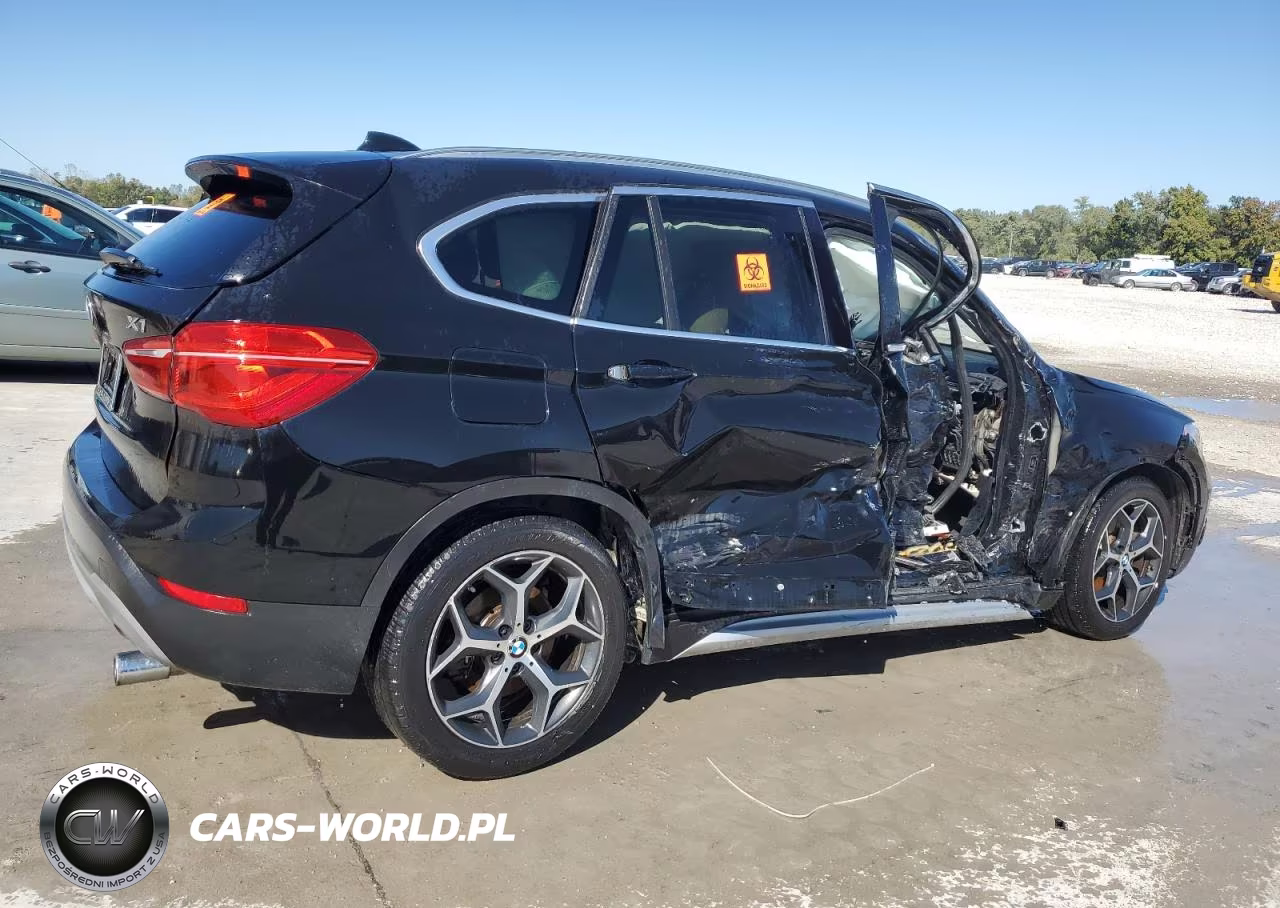 2018 BMW X1 xDrive28I VIN:WBXHT3C34J5K32030 - 3