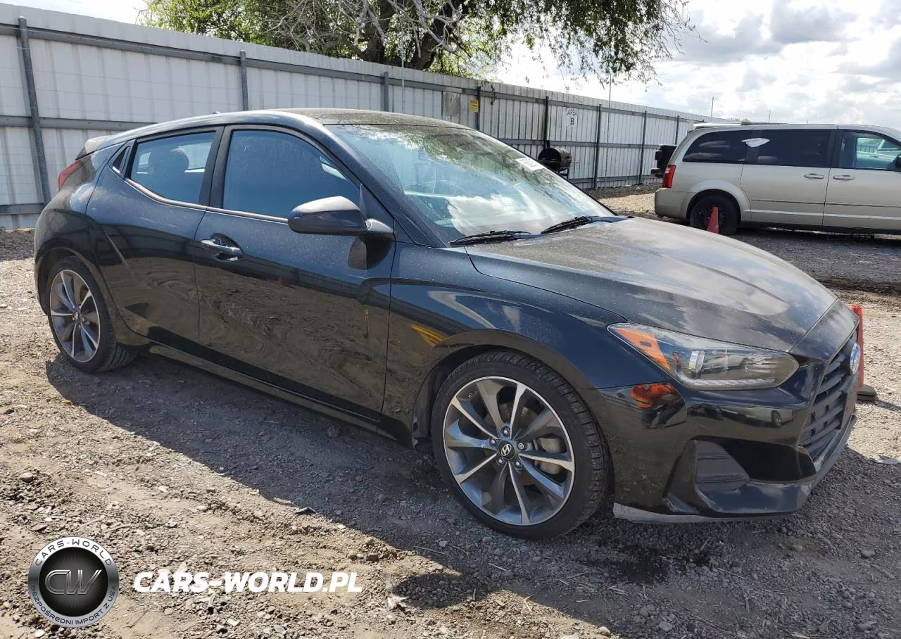 2020 Hyundai Veloster Base VIN:KMHTG6AFXLU022322 - 4