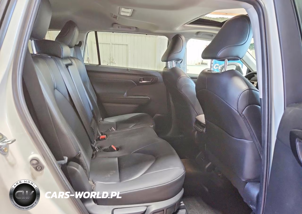 2025 Toyota Highlander Hybrid Xle VIN:5TDKBRCH9SS662006 - 11