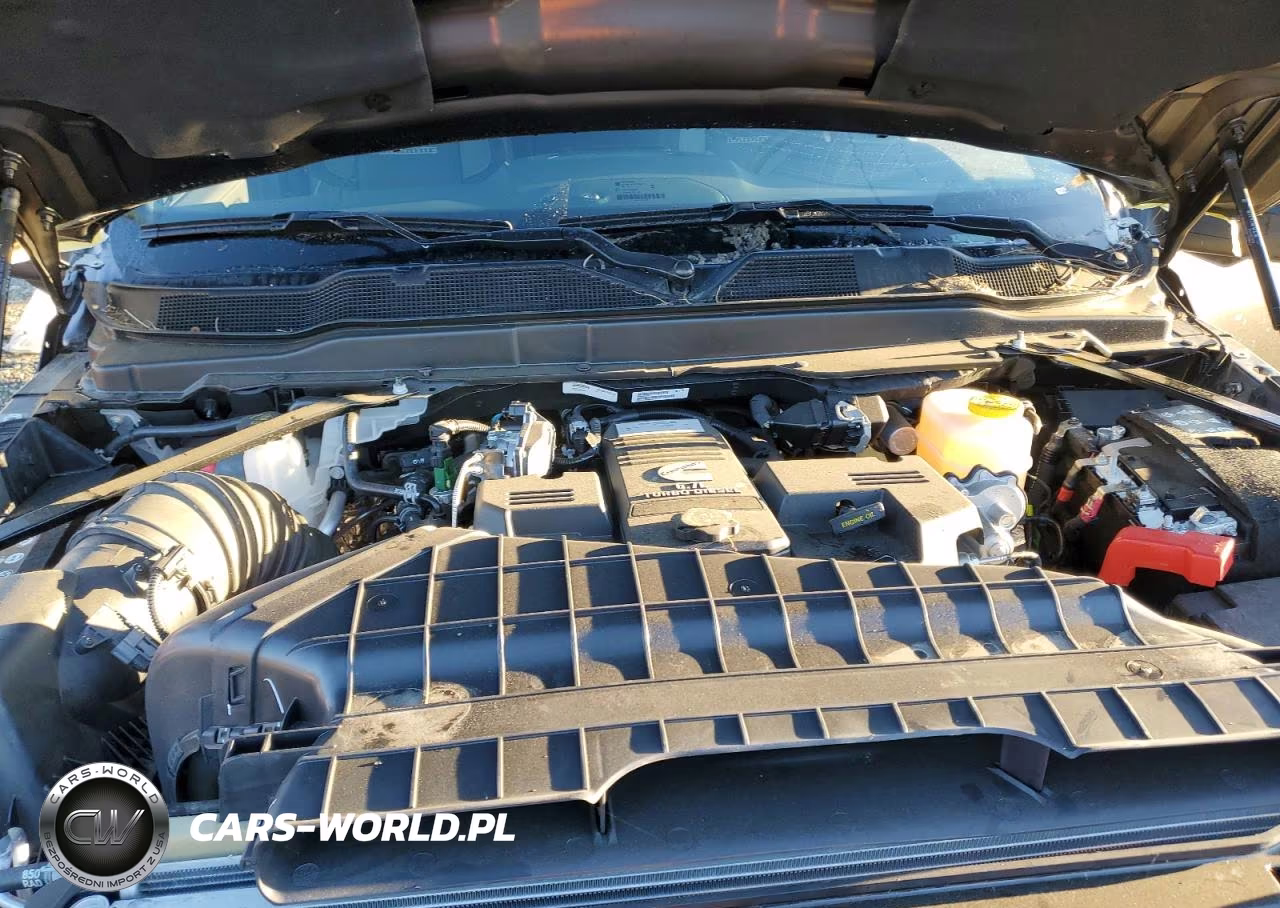 2024 Ram 2500 Laramie VIN:3C6UR5FL1RG239496 - 11