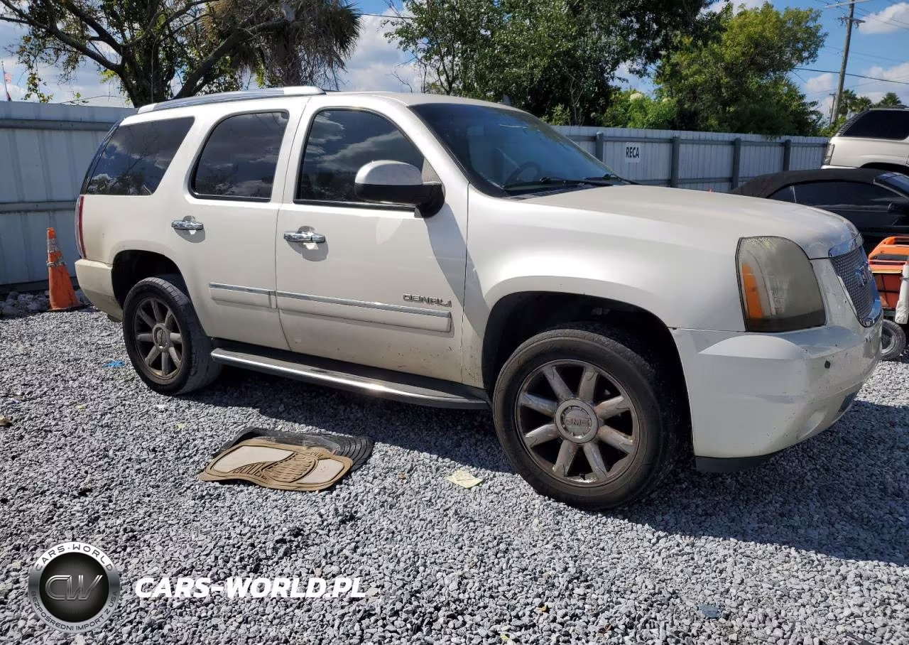2013 GMC Yukon Denali VIN:1GKS2EEF1DR251323 - 4