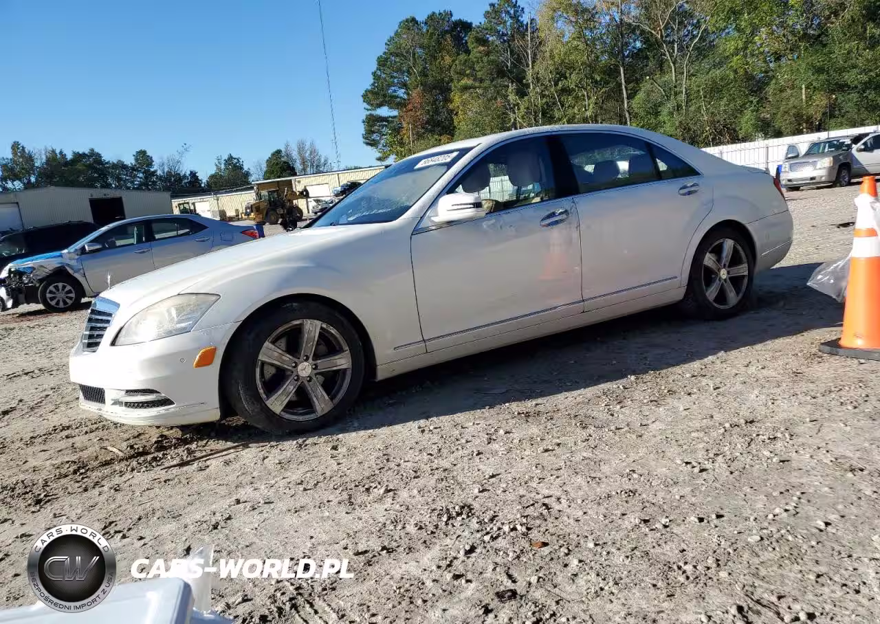 2011 Mercedes-Benz S 550