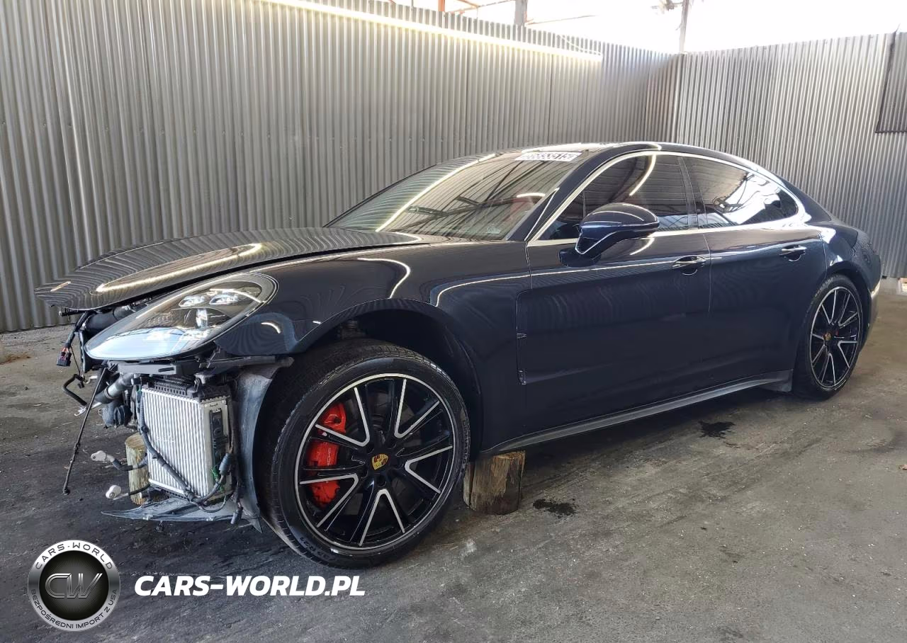 2018 Porsche Panamera Turbo