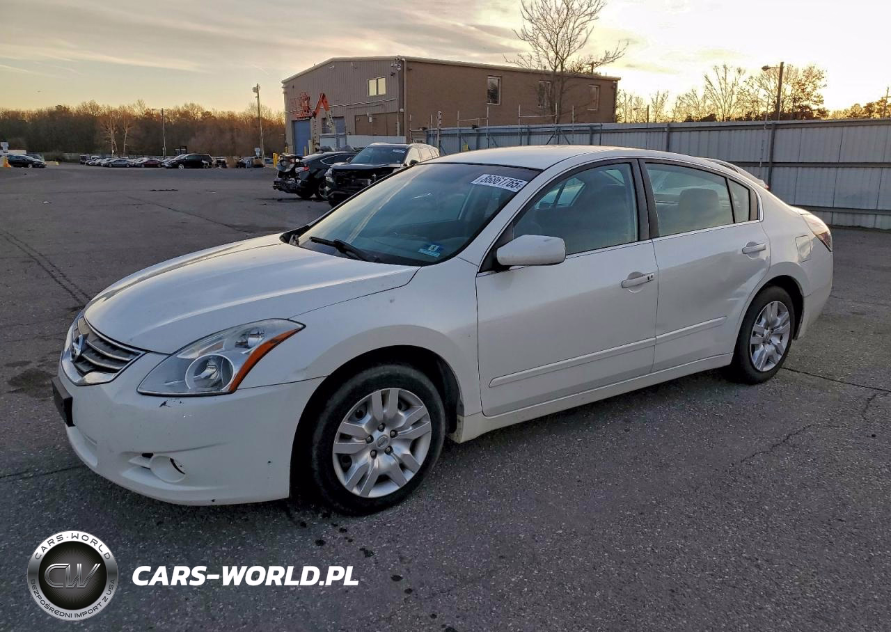 2012 Nissan Altima Base