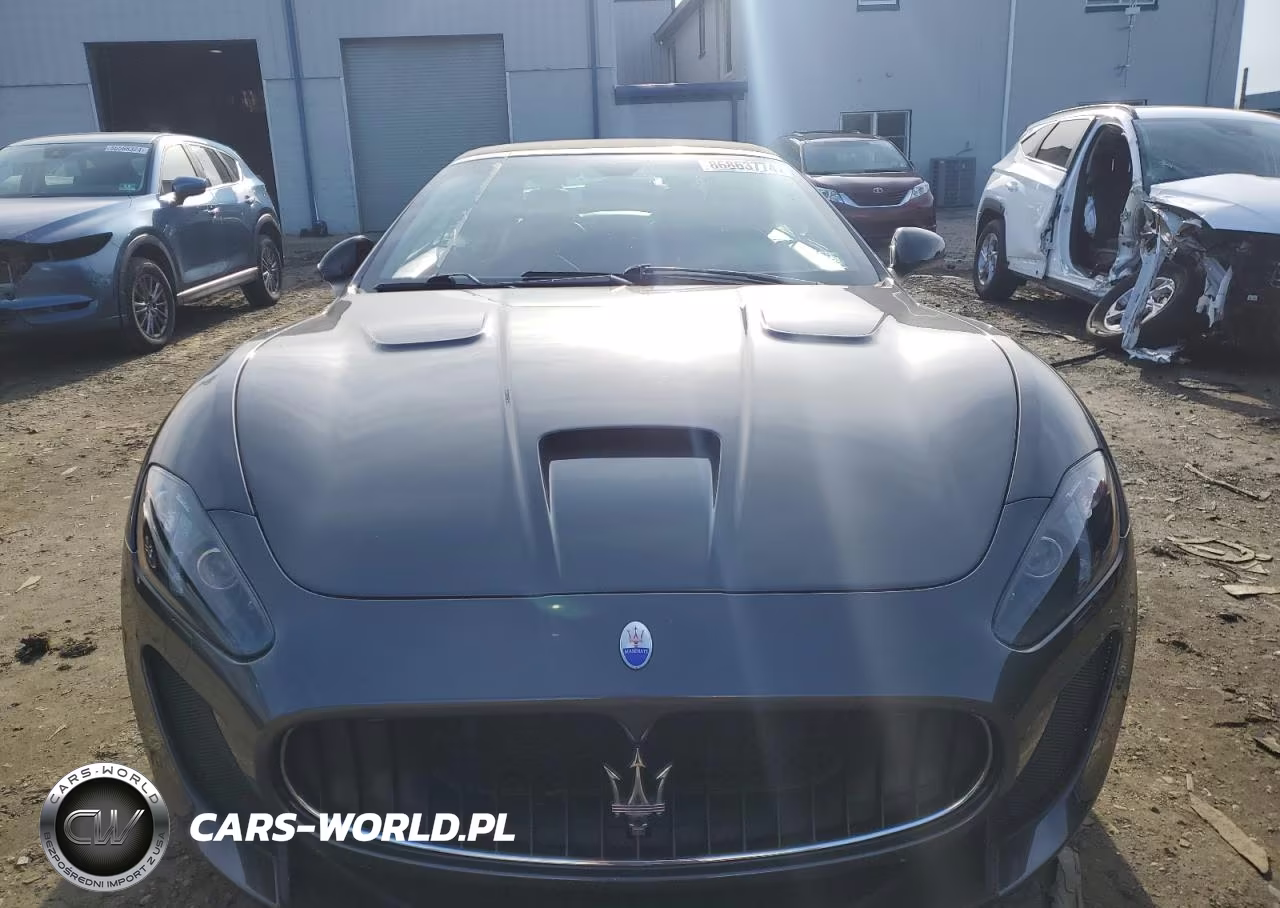 2015 Maserati Granturismo S VIN:ZAM45VMA7F0131157 - 5