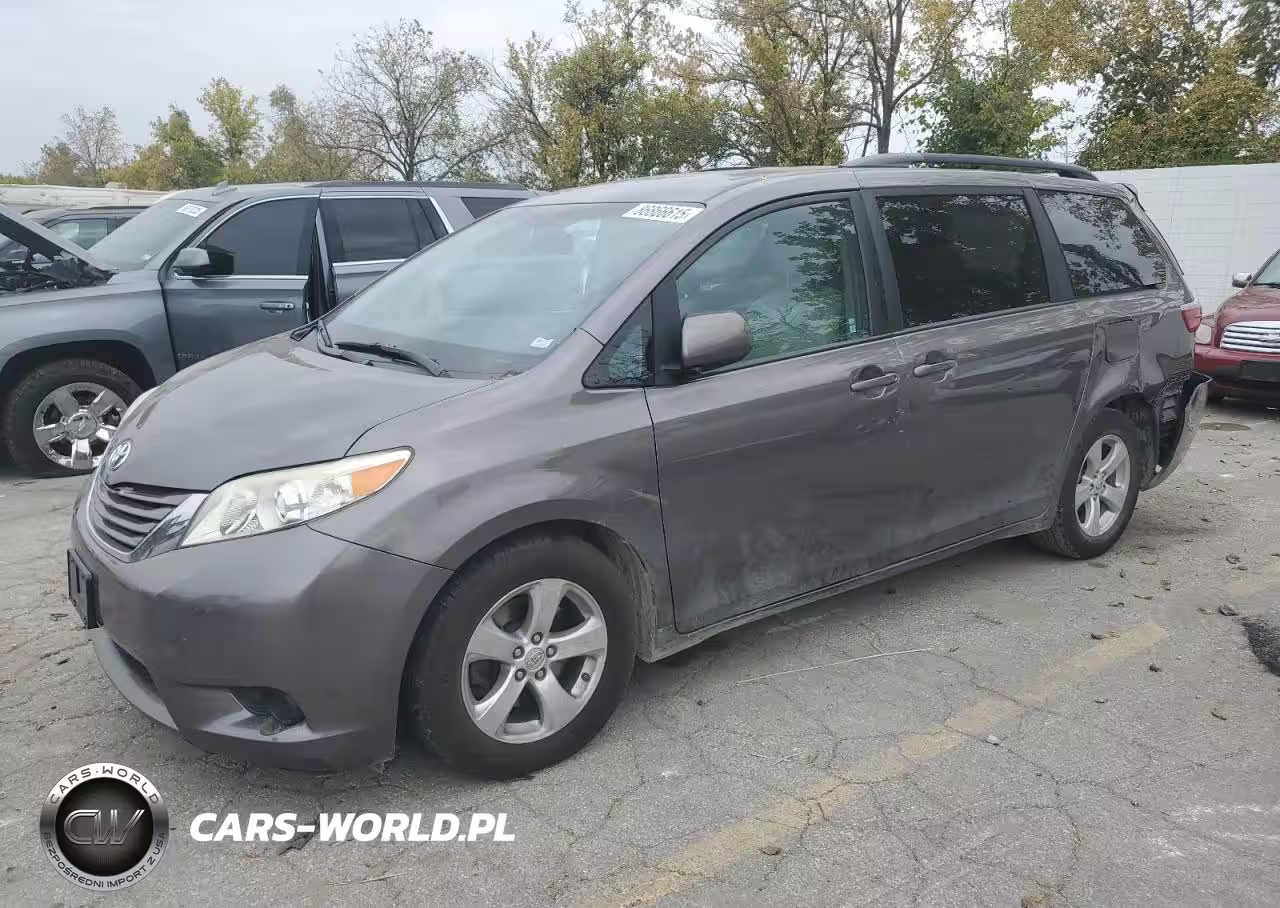 2017 Toyota Sienna Le