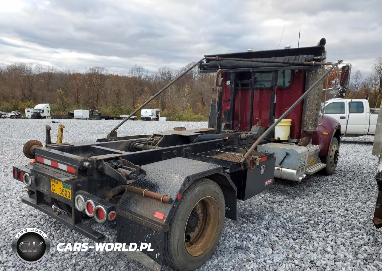 2013 Peterbilt 337 Roll-Off Container Truck VIN:2NP2HN7X9DM207070 - 3