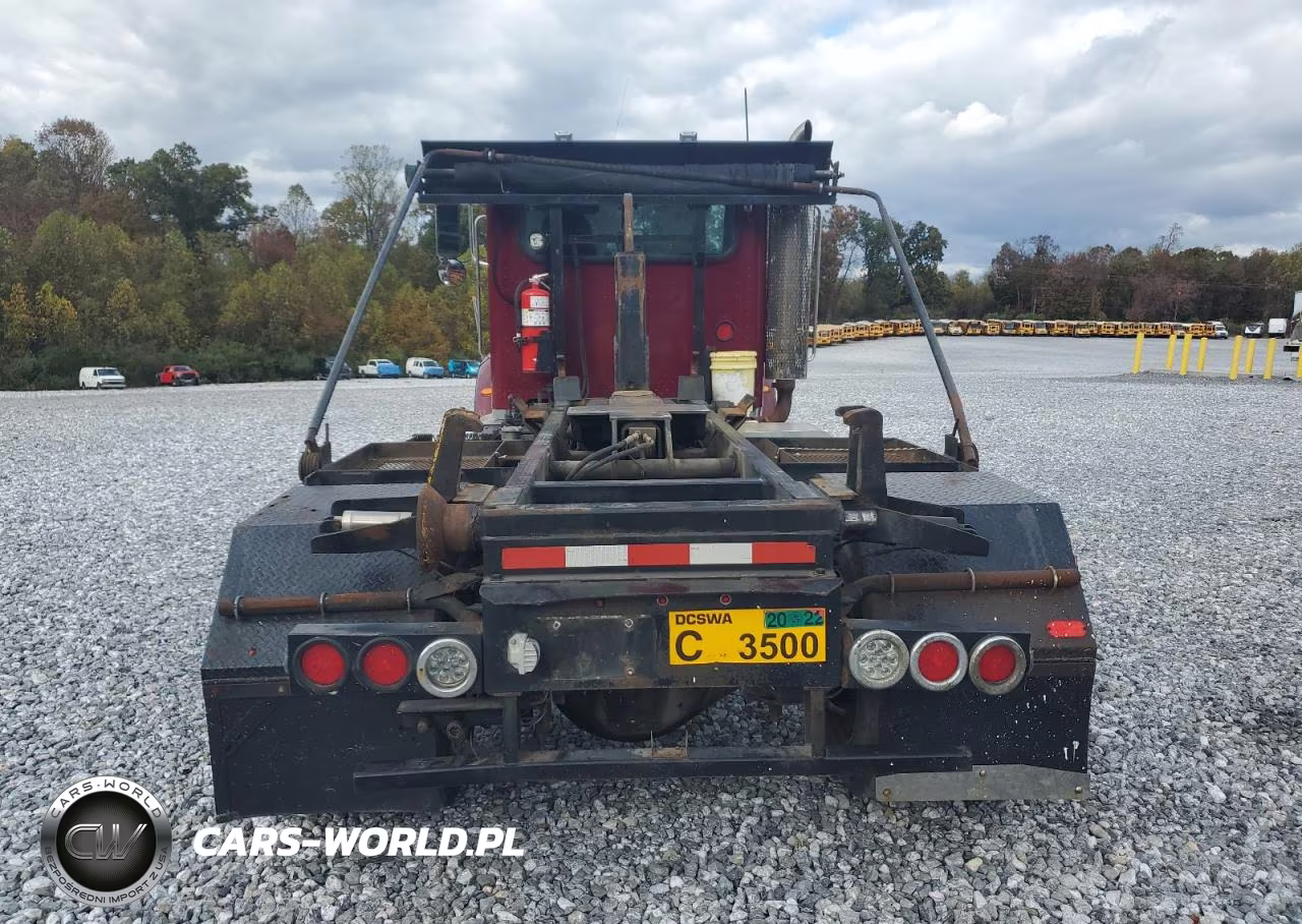 2013 Peterbilt 337 Roll-Off Container Truck VIN:2NP2HN7X9DM207070 - 6