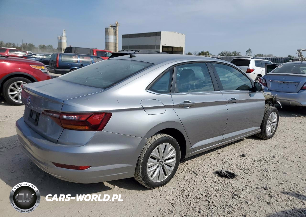 2019 Volkswagen Jetta VIN:3VWCB7BU7KM184480 - 3