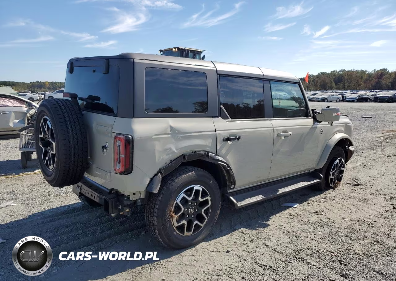 2025 Ford Bronco Outer Banks VIN:1FMEE8BP1SLA41329 - 3