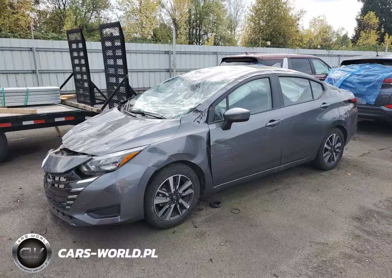 2025 Nissan Versa Sv
