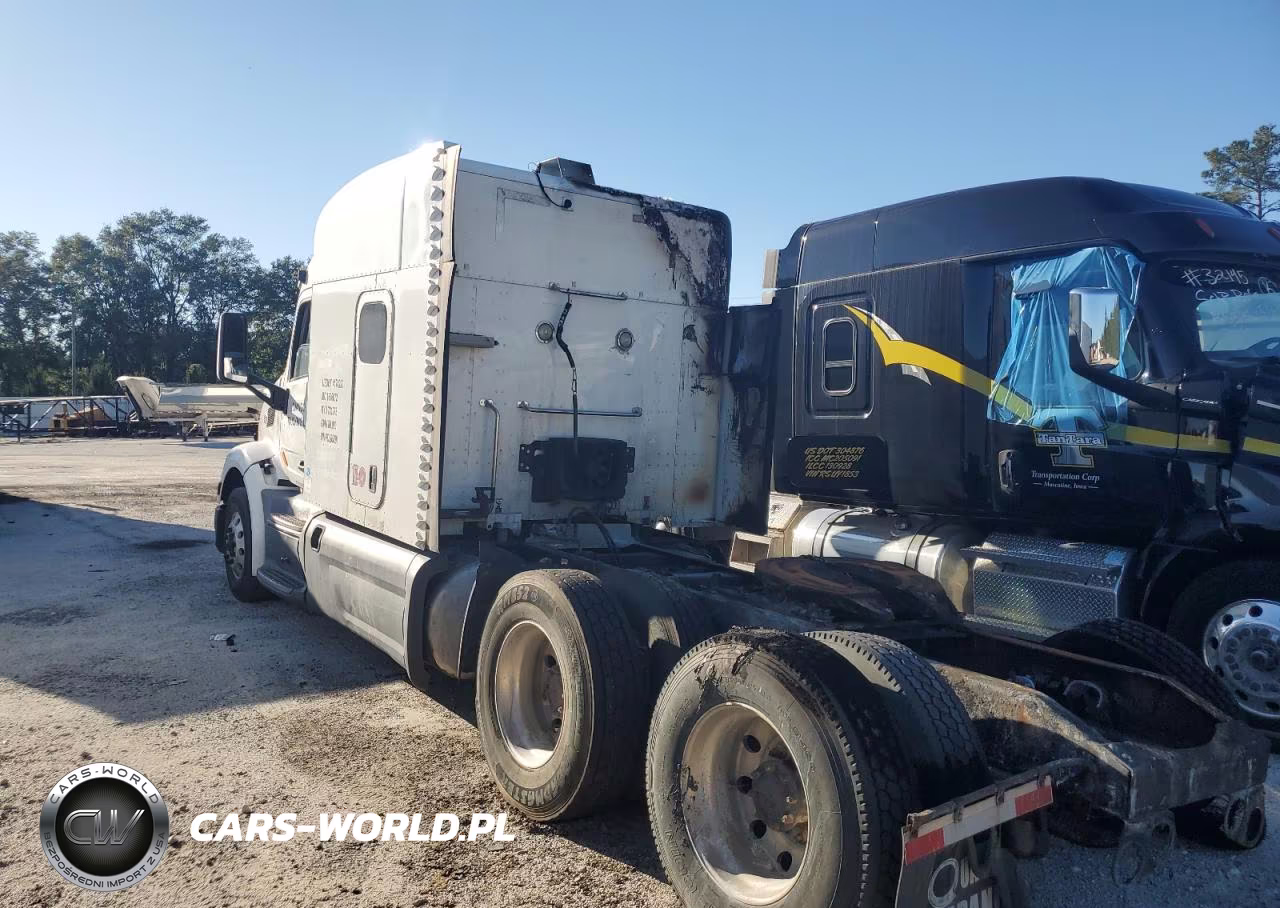 2015 Peterbilt 579 Semi Truck VIN:1XPBD49X6FD285291 - 3