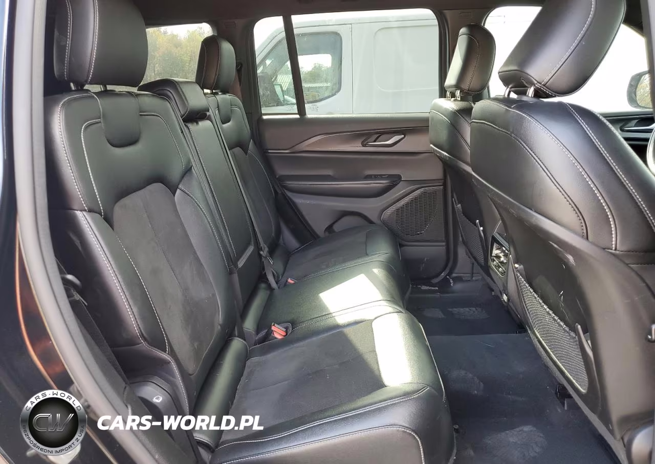 2024 Jeep Grand Cherokee Laredo VIN:1C4RJHAG7RC707025 - 11