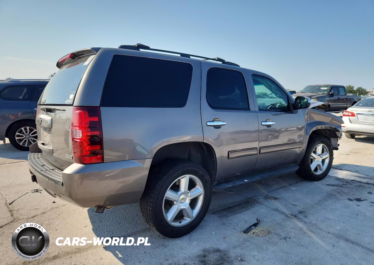2012 Chevrolet Tahoe C1500 Ls VIN:1GNSCAE02CR203266 - 3