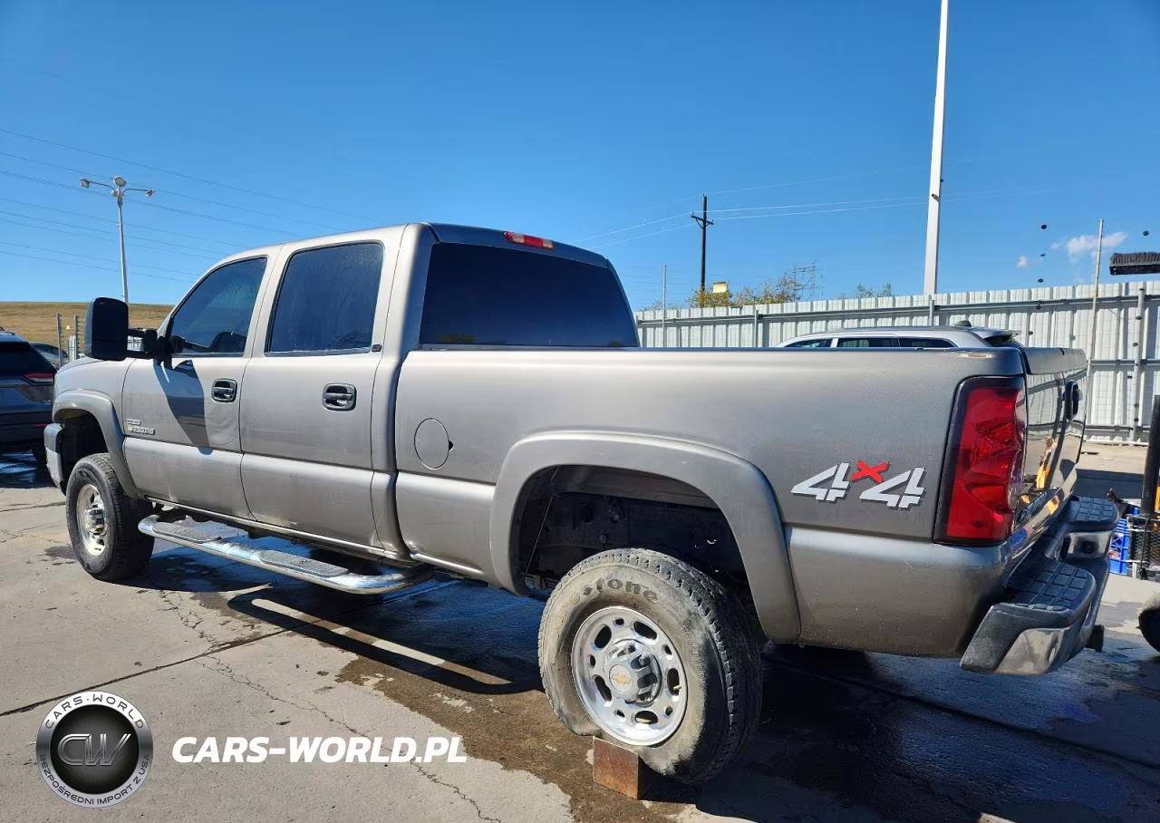 2007 Chevrolet Silverado K2500 Heavy Duty VIN:1GCHK23D67F107181 - 2