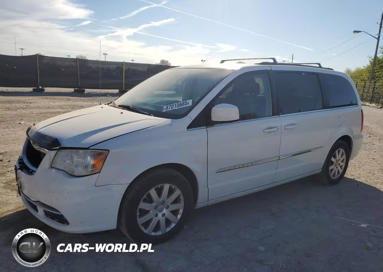 2013 Chrysler Town & Country Touring