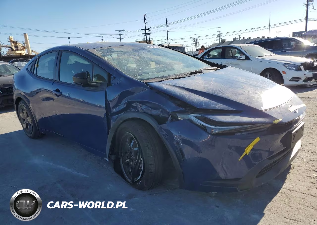 2024 Toyota Prius Le VIN:JTDACAAU8R3034492 - 4