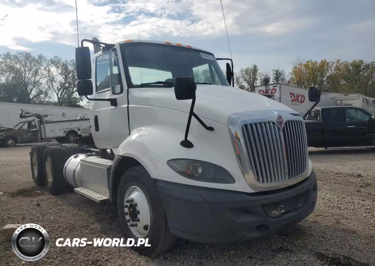 2015 International Prostar Semi Truck