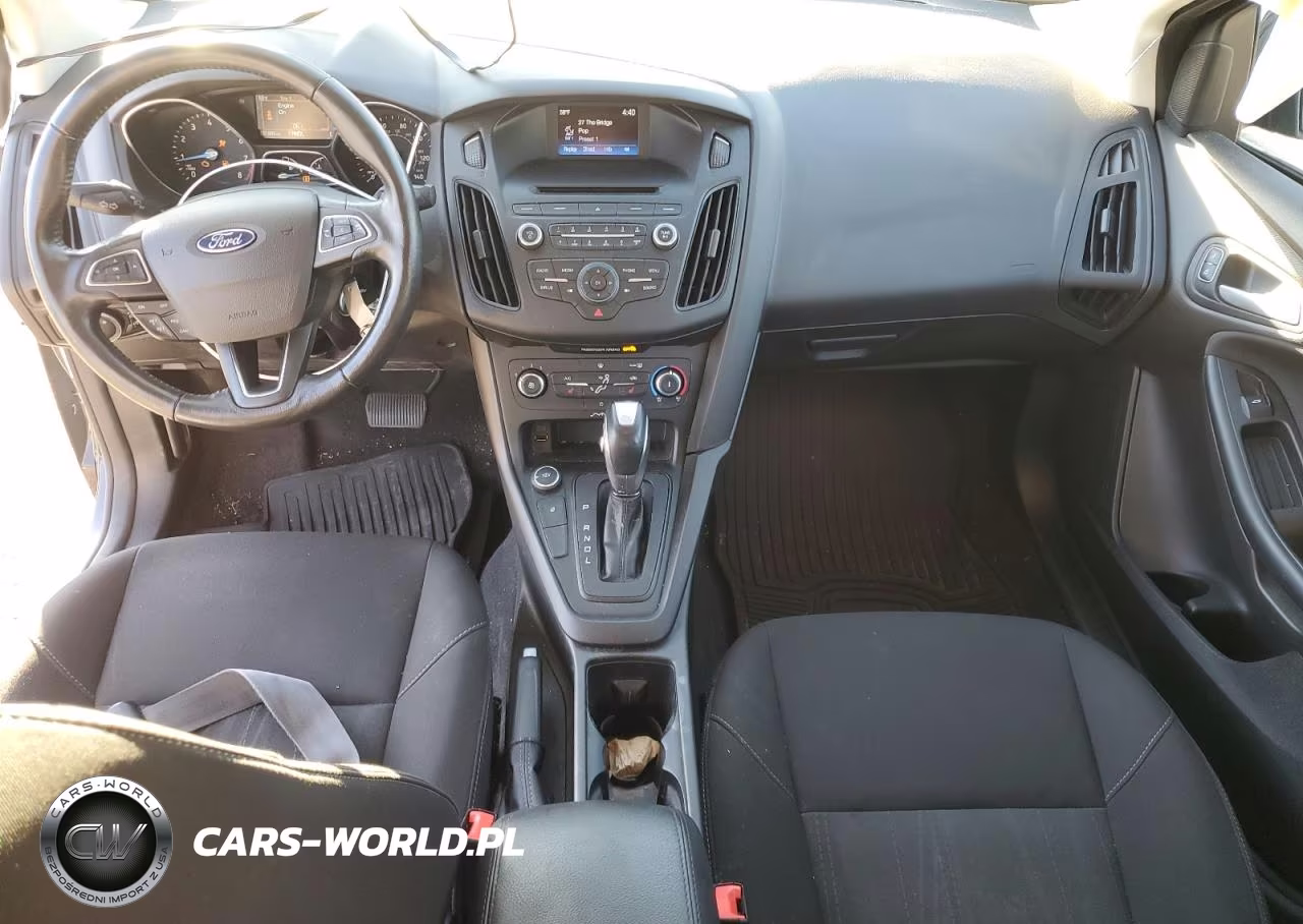 2016 Ford Focus Se VIN:1FADP3F28GL240371 - 8
