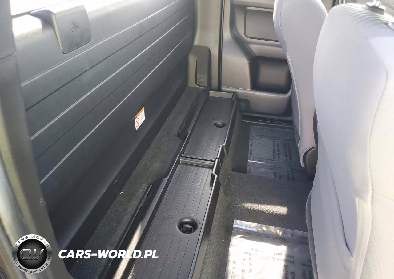 2022 Toyota Tacoma Access Cab VIN:3TYRX5GN6NT050749 - 10
