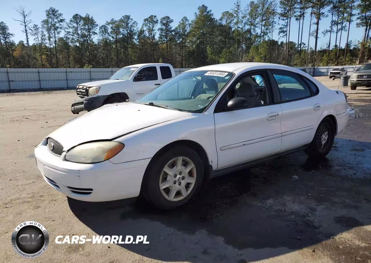 2005 Ford Taurus Se
