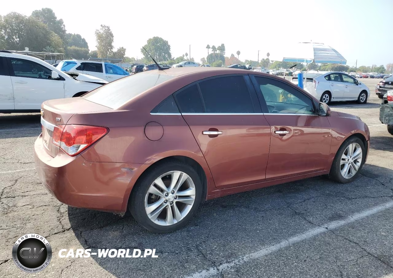 2013 Chevrolet Cruze Ltz VIN:1G1PG5SB6D7140453 - 3